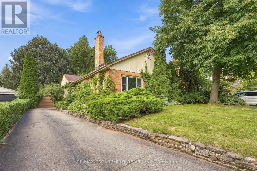 Detached at 313 NORTH SHORE BOULEVARD, Burlington