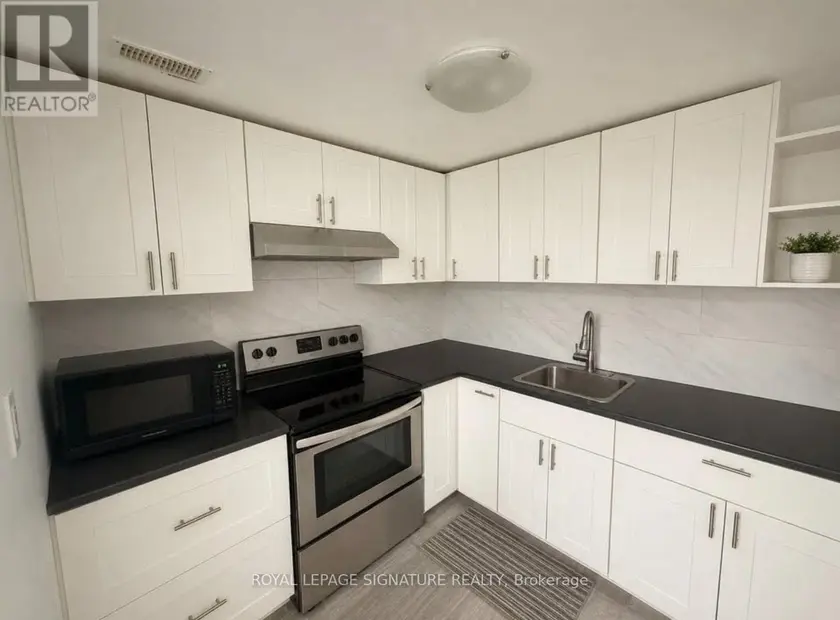 Semi-Detached/Link at 3011 MISSION HILL DRIVE, Mississauga