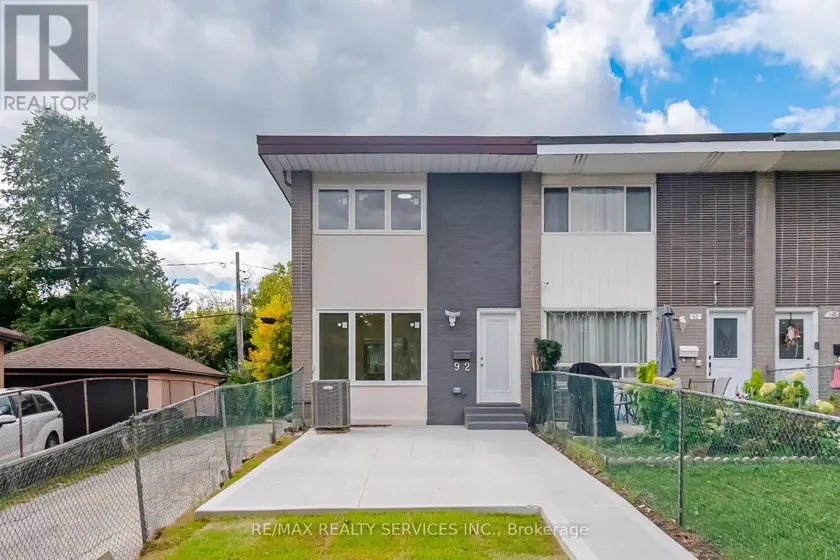 Townhouse at 92 CORBY CRESCENT, Brampton