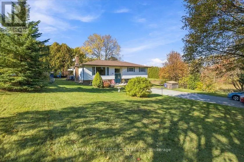 Detached at 9032 32 ND SIDE ROAD, Erin