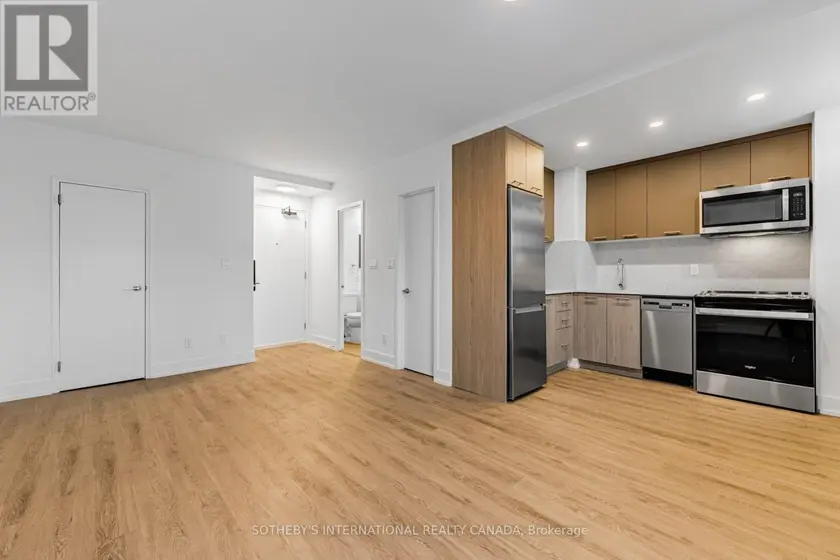 Apartment at N1018 - 135 TYNDALL AVENUE, Toronto