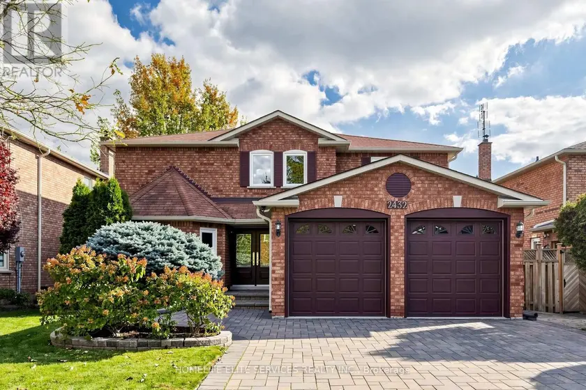 Detached at 2432 STOLL DRIVE, Oakville
