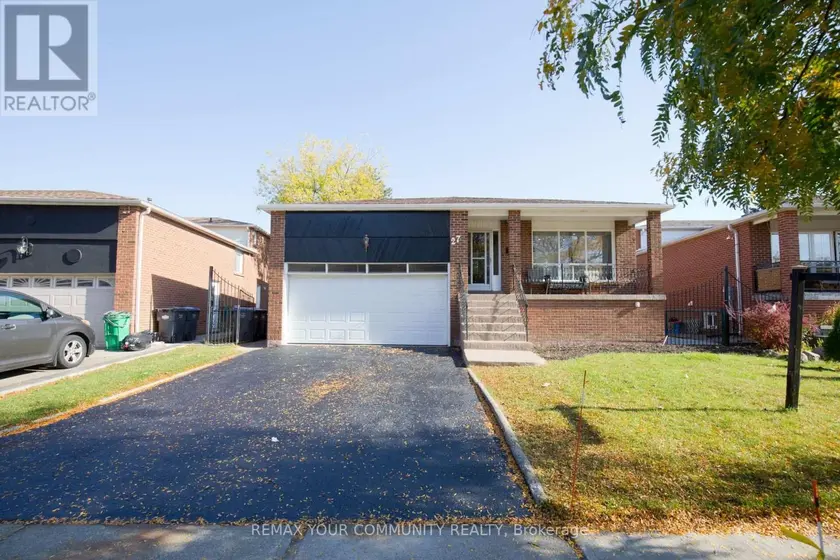 Detached at 27 MOFFATT AVENUE, Brampton