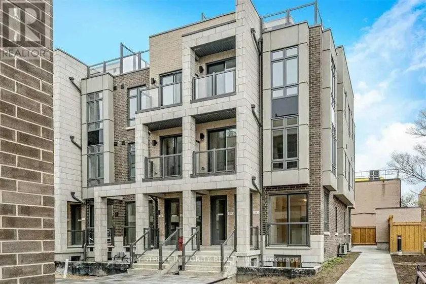 Townhouse at 25 - 715 LAWRENCE AVENUE W, Toronto