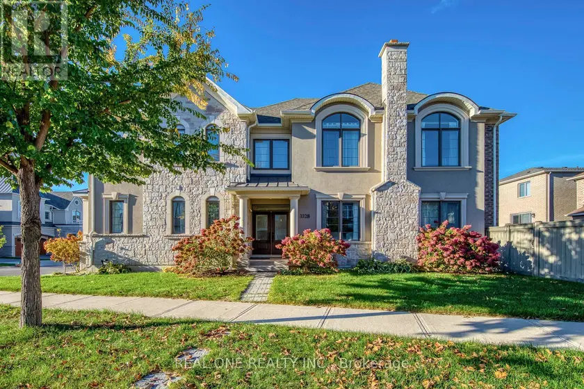 Detached at 3328 VARDON WAY, Oakville