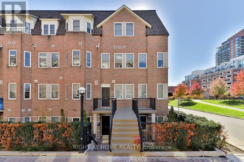 Townhouse at 132 - 760 LAWRENCE AVENUE W, Toronto