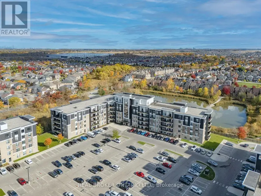 Apartment at 305 - 640 SAUVE STREET, Milton