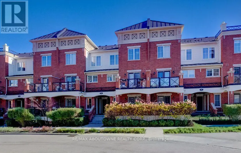 Townhouse at 14 - 2480 POST ROAD, Oakville