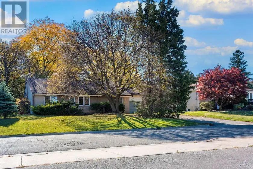 Detached at 112 VISTA BOULEVARD, Mississauga