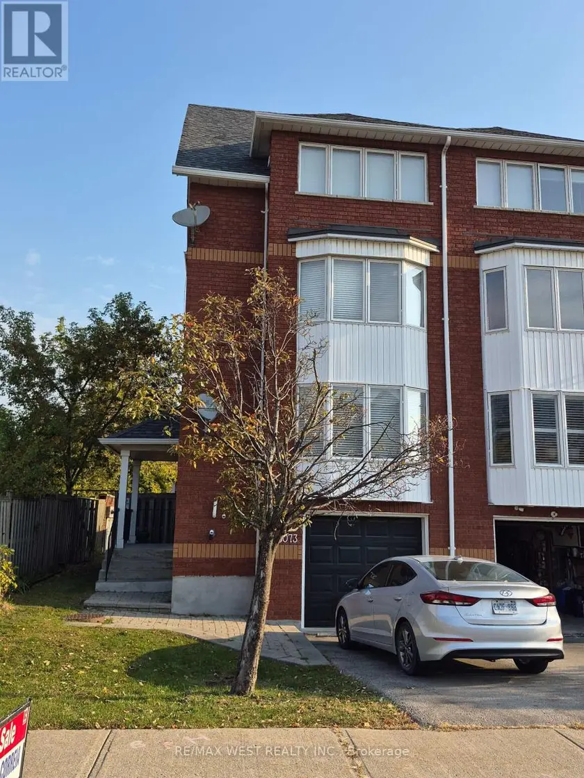 Townhouse at 27 - 3073 COOK STREET, Mississauga