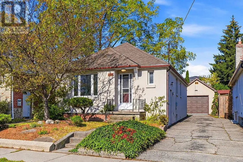 Detached at 256 THE QUEENSWAY, Toronto
