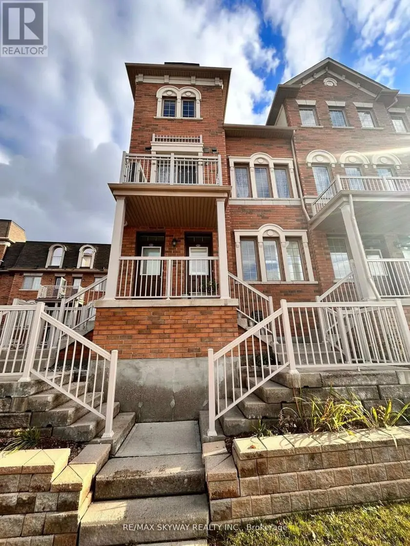 Townhouse at 42 - 180 HOWDEN BOULEVARD, Brampton