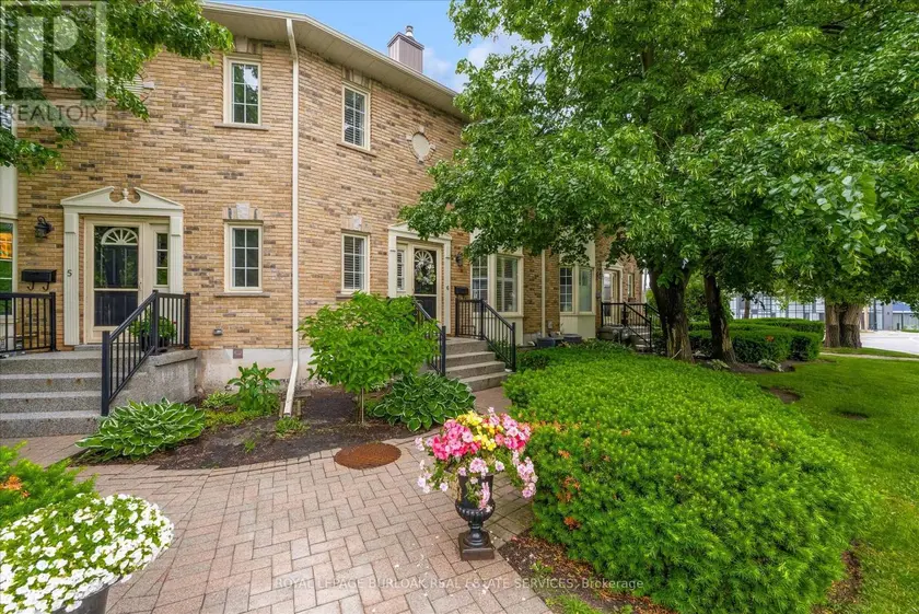 Townhouse at 6 - 2110 NEW STREET, Burlington