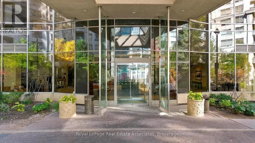 Apartment at 618 - 3880 DUKE OF YORK BOULEVARD, Mississauga