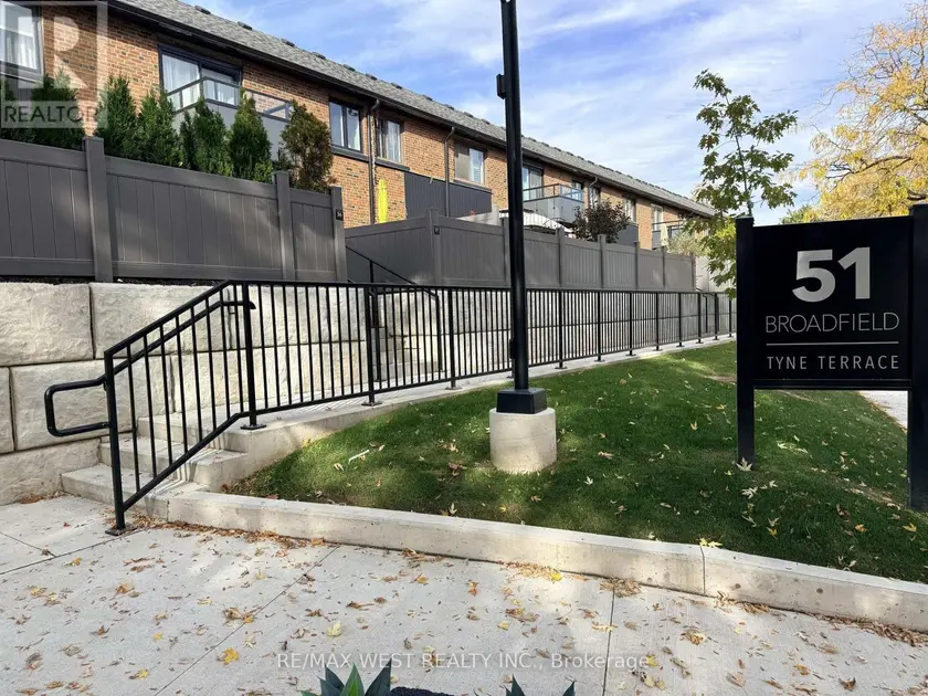 Townhouse at 43 - 51 BROADFIELD DRIVE, Toronto