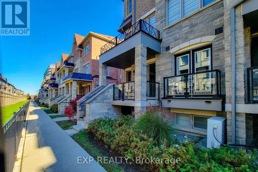 Townhouse at 30 - 200 VETERANS DRIVE, Brampton