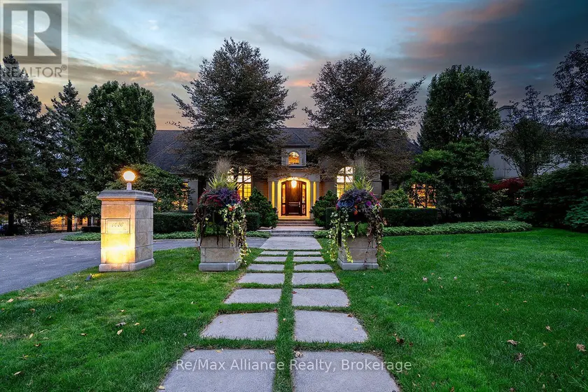 Detached at 1426 LAKESHORE ROAD E, Oakville