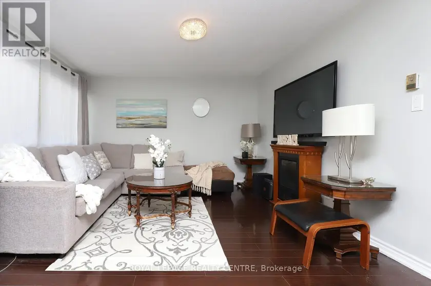 Townhouse at 171 - 1055 DUNDAS STREET E, Mississauga