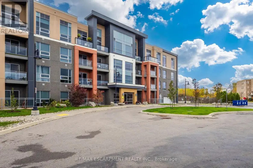 Apartment at 318 - 4040 UPPER MIDDLE ROAD, Burlington