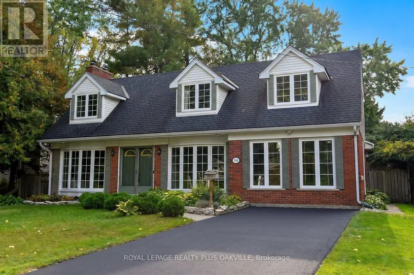 Detached at 274 BELVENIA ROAD, Burlington