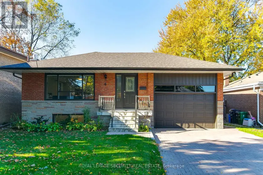 Detached at 6 TEWSELY PLACE, Toronto