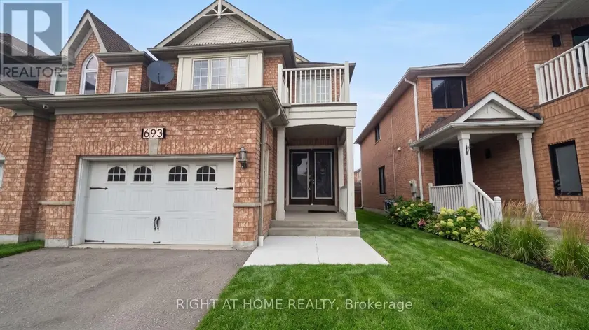 Detached at 693 MACBETH HEIGHTS, Mississauga
