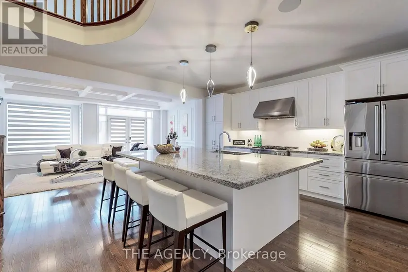 Detached at 7 KIPLING GROVE COURT, Toronto