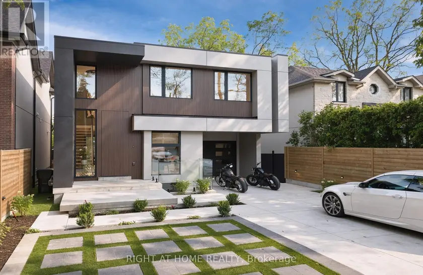 Detached at 4675 DUNDAS STREET W, Toronto