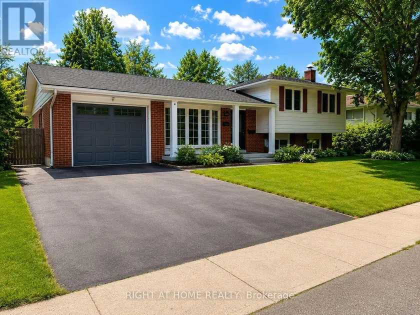 Detached at 4440 COSBURN CRESCENT, Burlington
