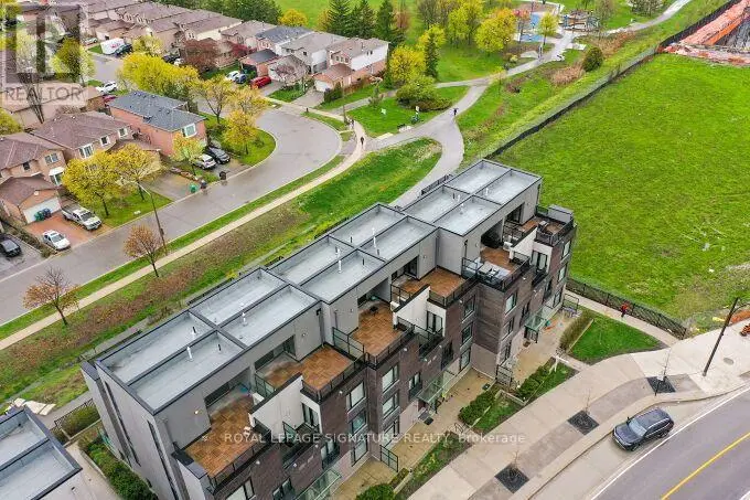 Townhouse at 5 - 4080 PARKSIDE VILLAGE DRIVE, Mississauga