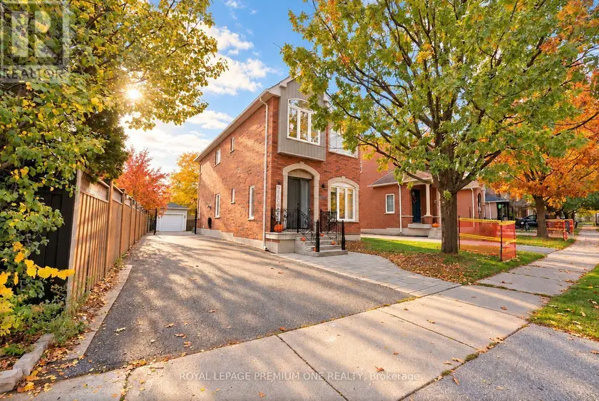 Detached at 2673 CASTLE HILL CRESCENT, Oakville