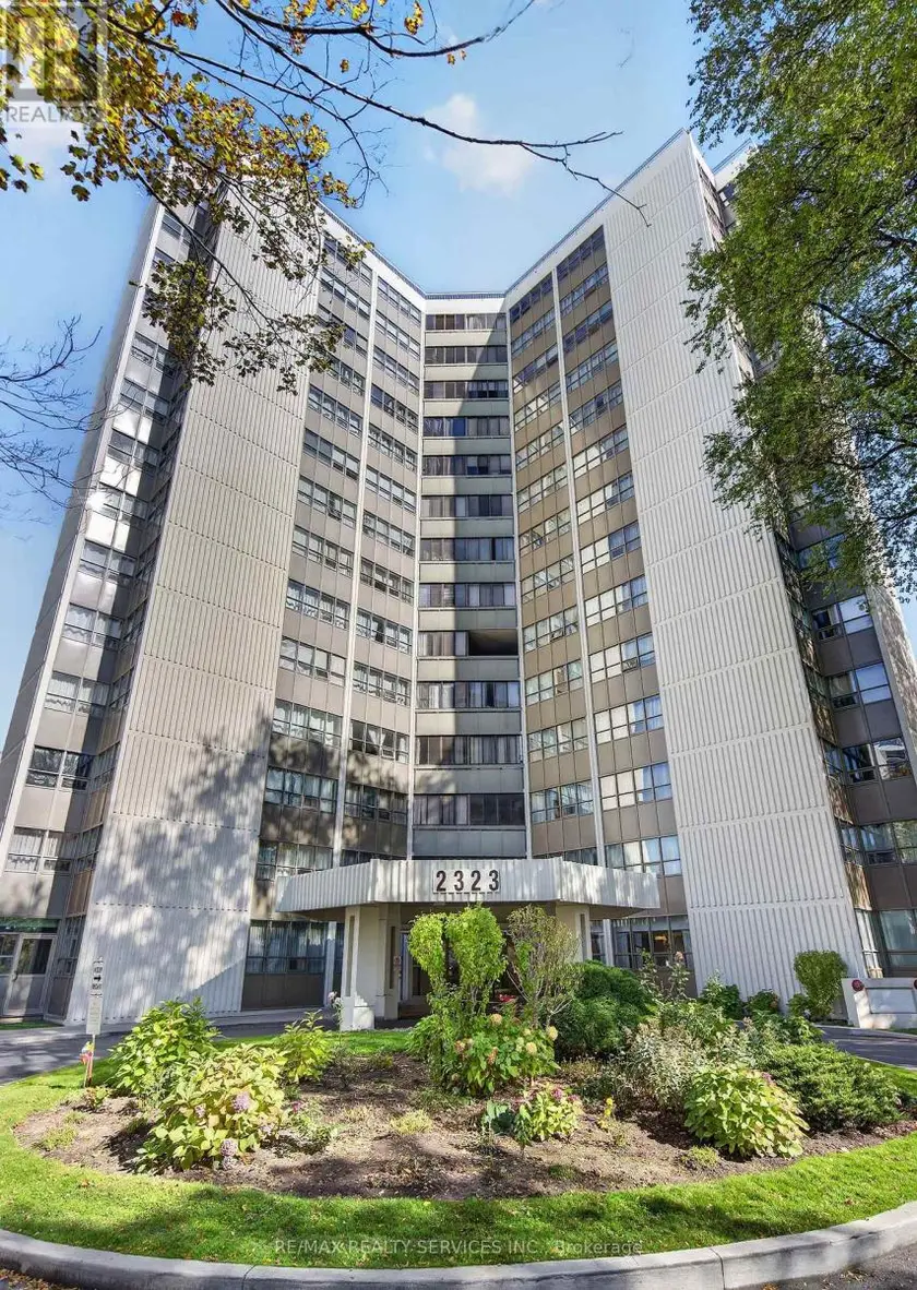Apartment at 1101 - 2323 CONFEDERATION PARKWAY, Mississauga