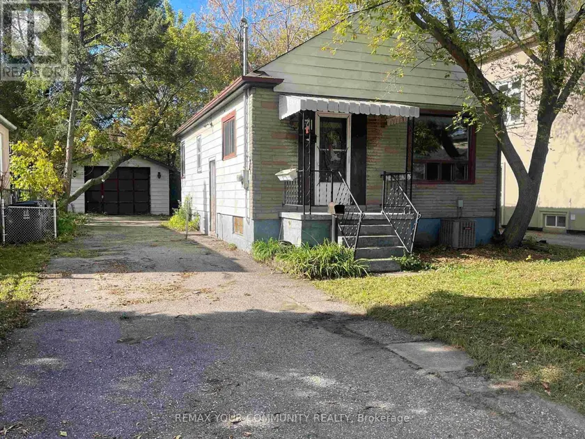 Detached at 74 SIXTEENTH STREET, Toronto