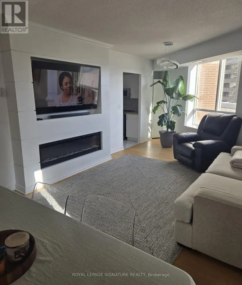Apartment at 1002 - 2088 LAWRENCE AVENUE W, Toronto