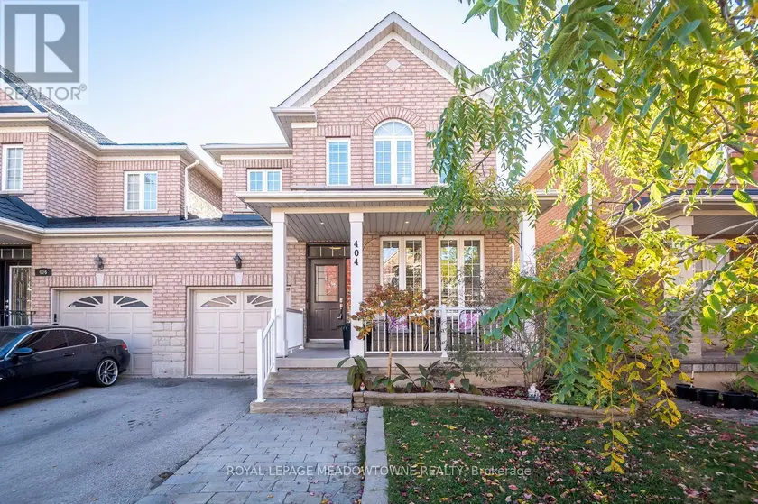 Semi-Detached/Link at 404 BLACK DRIVE, Milton