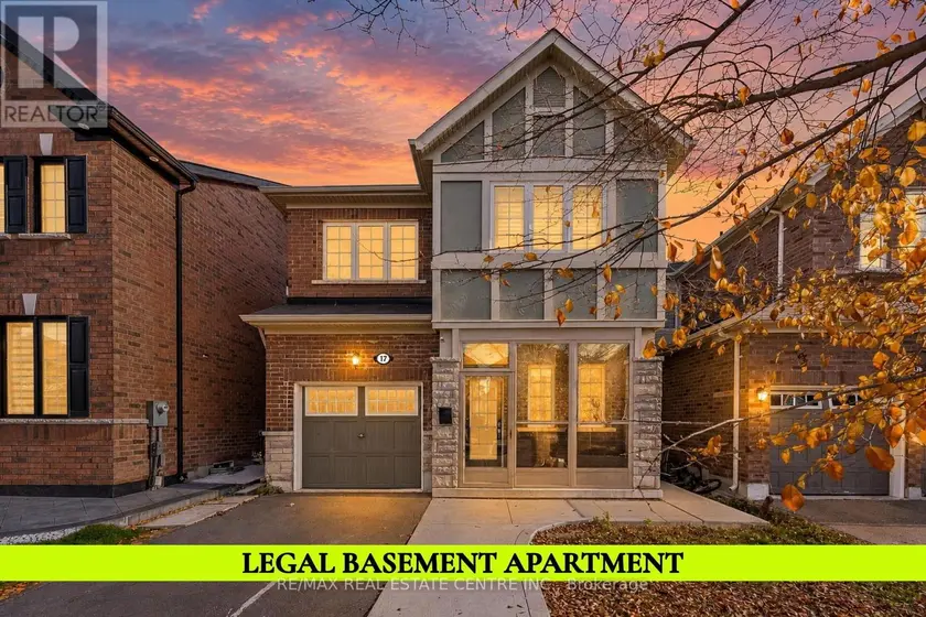 Detached at 17 FEEDER STREET, Brampton