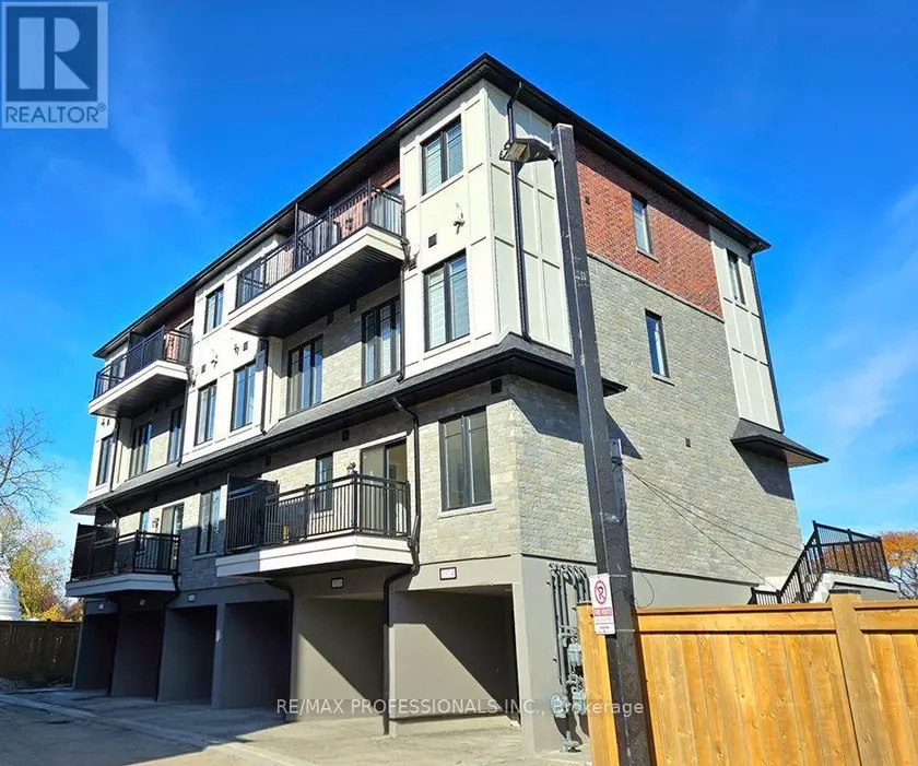 Townhouse at 2 - 741 FRONT ROYAL STREET, Mississauga
