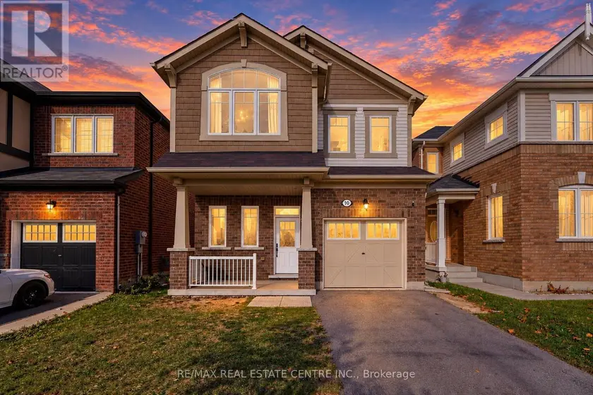 Detached at 10 MINCING TRAIL, Brampton