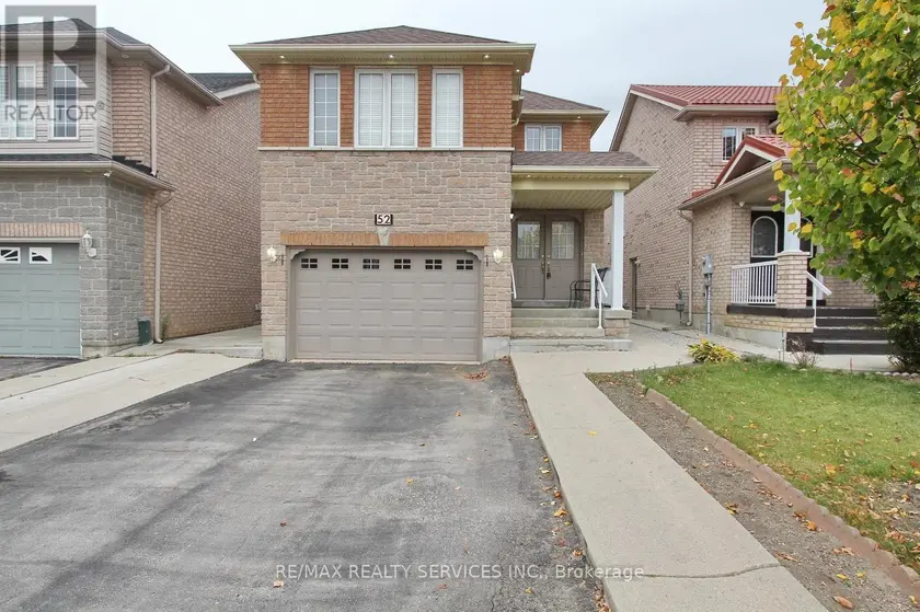 Detached at 52 LENNON TRAIL, Brampton