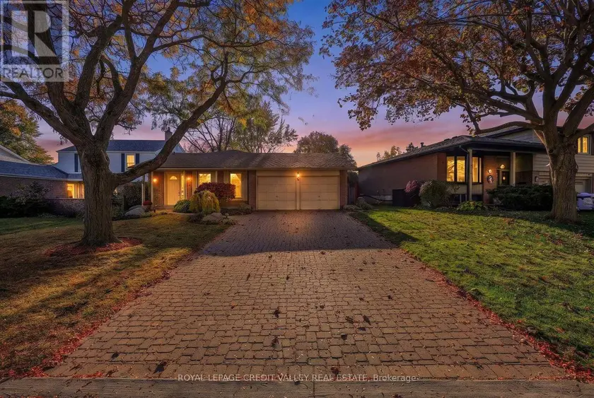 Detached at 30 PARKVIEW PLACE, Brampton