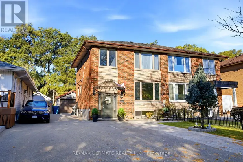 Semi-Detached/Link at BSMT - 38 WATERBURY DRIVE, Toronto