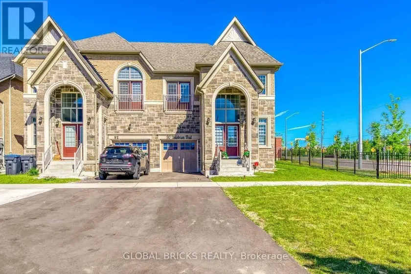 Semi-Detached/Link at UPPER - 90 DOLOBRAM TRAIL, Brampton