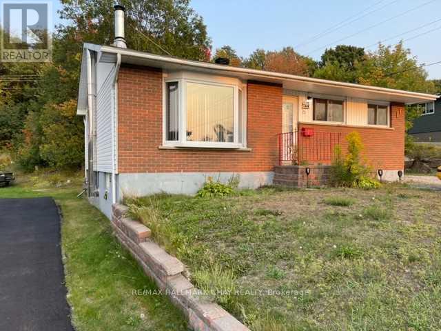 Detached at 85 MISSISSAUGA AVENUE, Elliot Lake