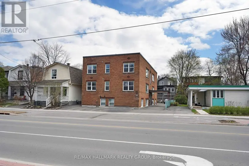 Multiplex at 310 BYRON AVENUE, Ottawa