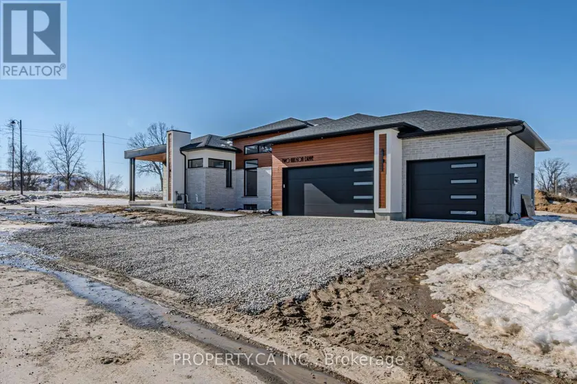 Detached at 2 HUDSON DRIVE, Brantford