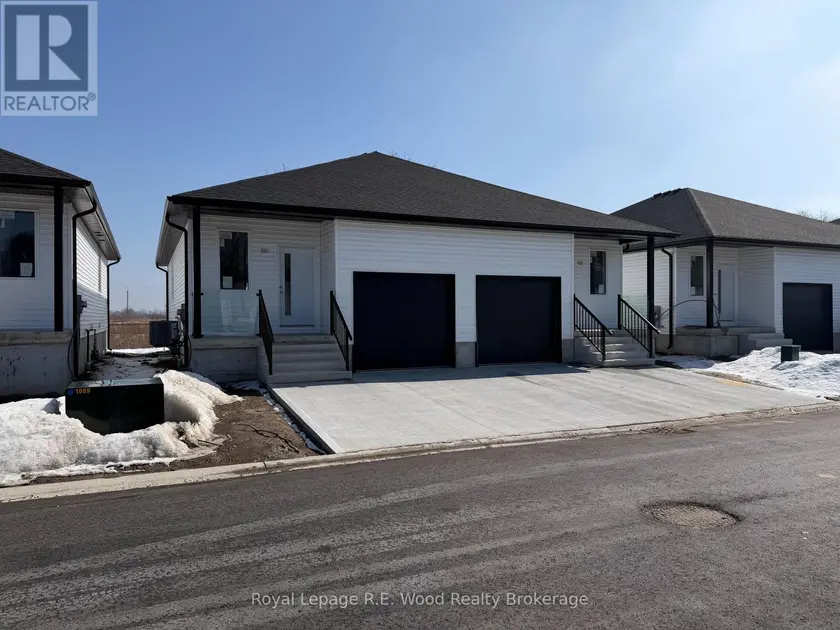 Townhouse at 335 JOHN STREET S, Aylmer