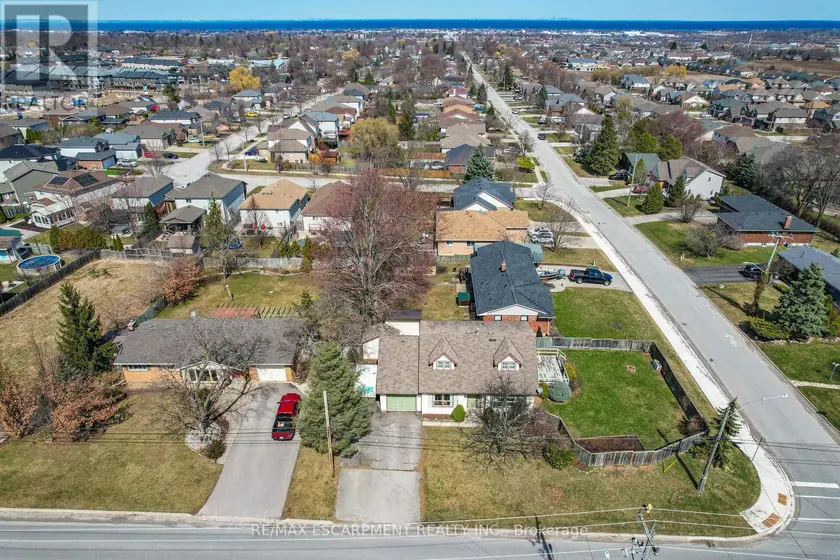 Detached at 5001 HILLSIDE DRIVE, Lincoln