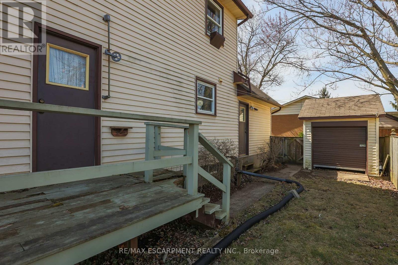 Detached at 5001 HILLSIDE DRIVE, Lincoln