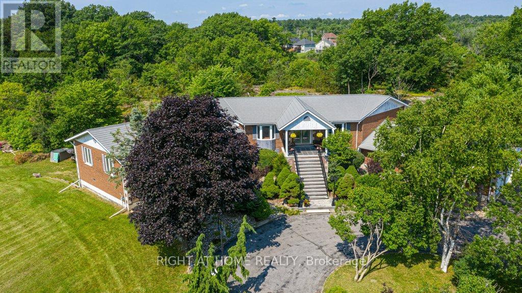 Detached at 550 QUEEN STREET E, Gananoque