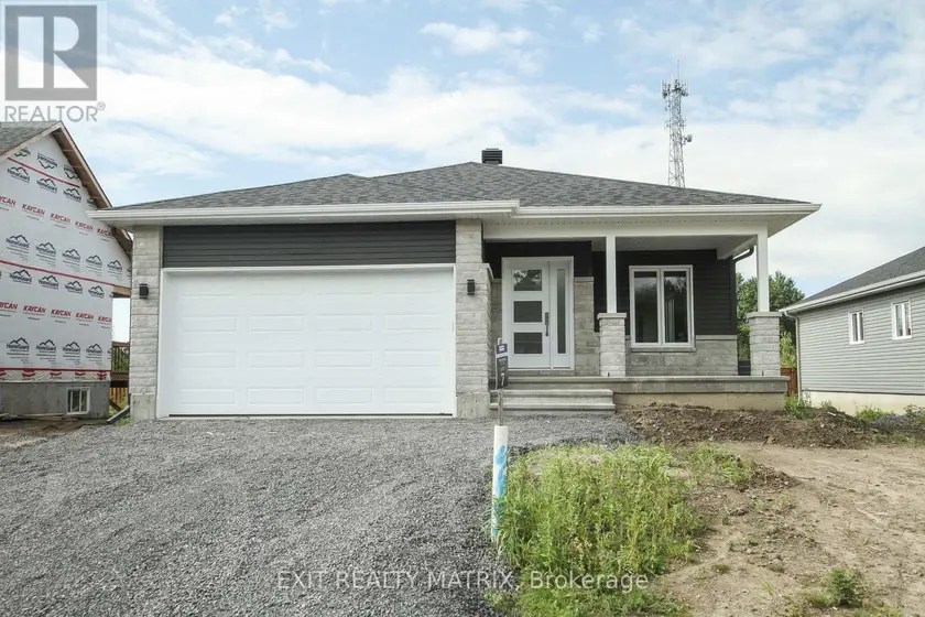 Detached at 1401 CAROLINE COURT, Cornwall
